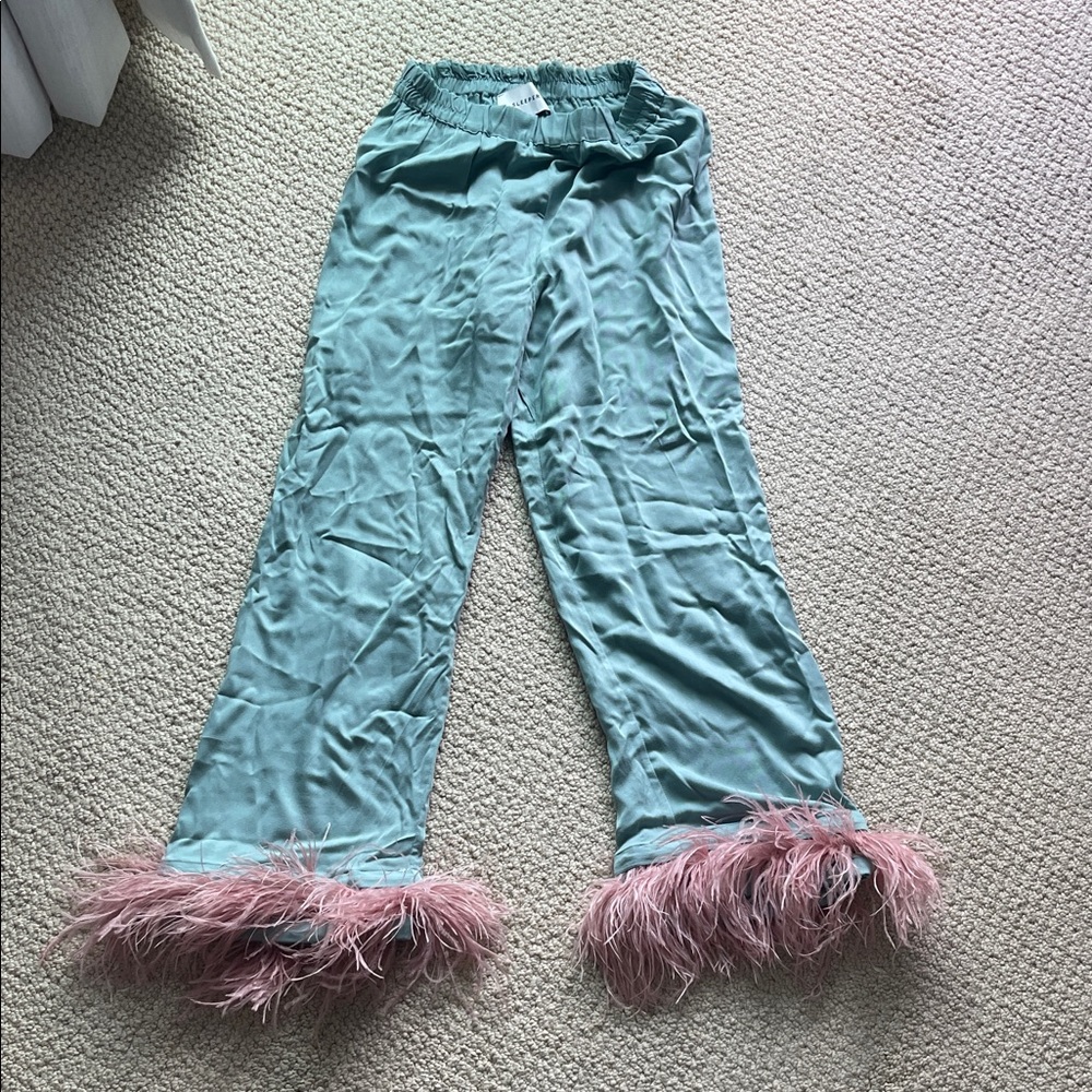 Light blue pajama pant with ostrich detail